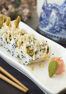 Dark, supporting dish in this style