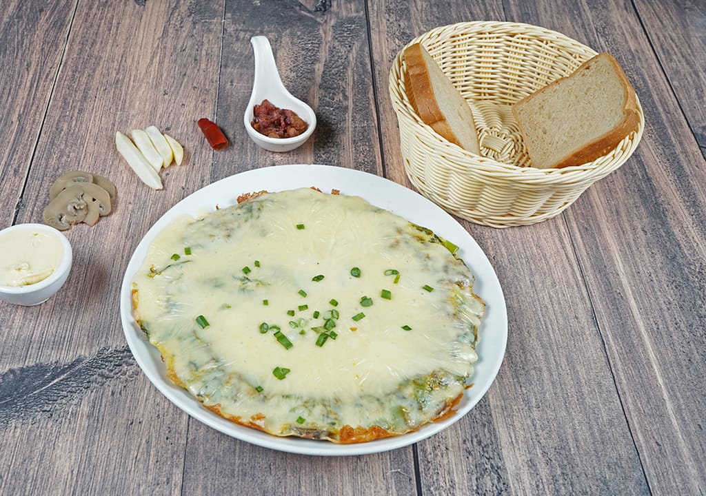 Cozy playful all-day breakfast cafe, supporting dish in this style