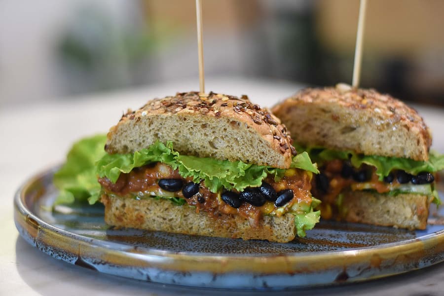 Modern clean-eating restaurant, supporting dish in this style